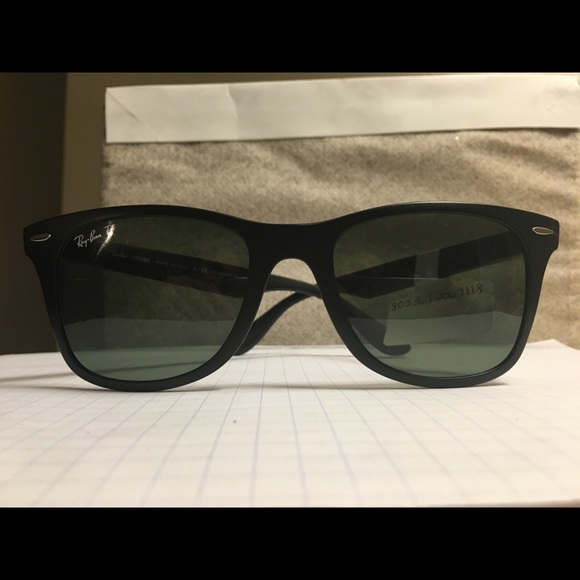 Ray-ban sunglasses SOLD 🥺 - Picture 2 of 5